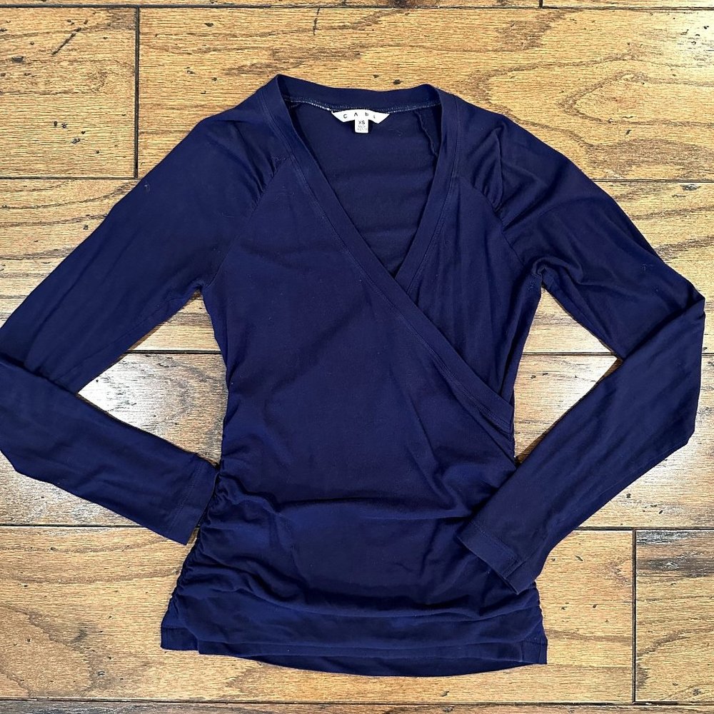 XS CAbi Navy Faux Ruched Hanky Wrap Knit Top Style # 131 VGUC